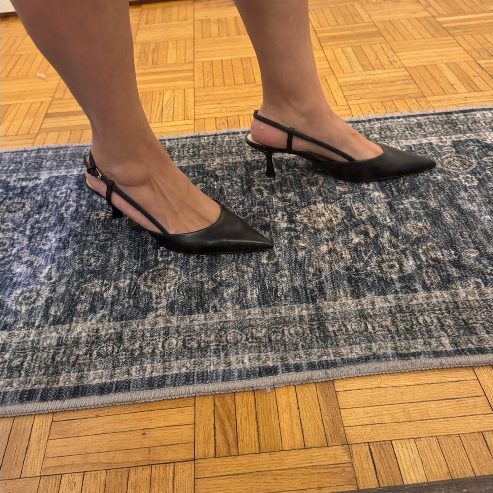 Nine West Black Pointed Toe Low Heels - Picture 14 of 14